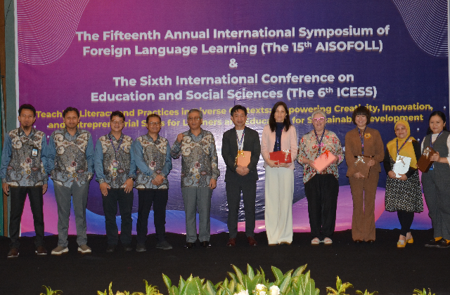 SEAQIL dan UNRAM libatkan pakar dari delapan negara, kaji pengajaran dan praktik literasi melalui AISOFOLL dan ICESS