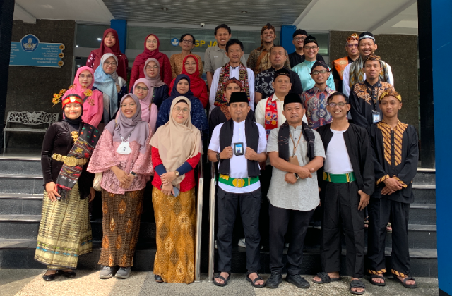 SEAQIL Berpartisipasi dalam Upacara Peringatan Hari Guru Nasional 2024